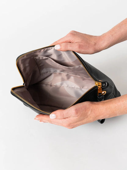 Pebbled Leather Multi-use Grande Organizer Pouch